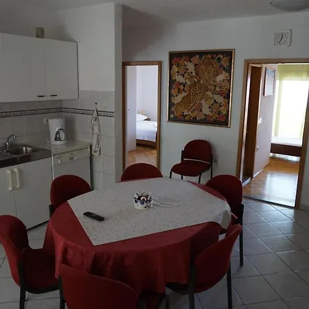 Spacious Comfort Apartman