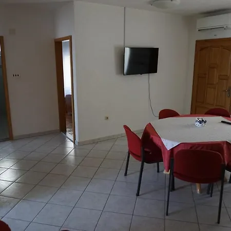 Spacious Comfort Apartman
