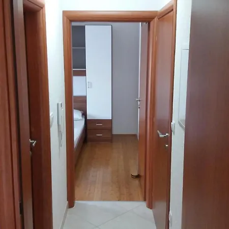 Spacious Comfort Apartman Duće